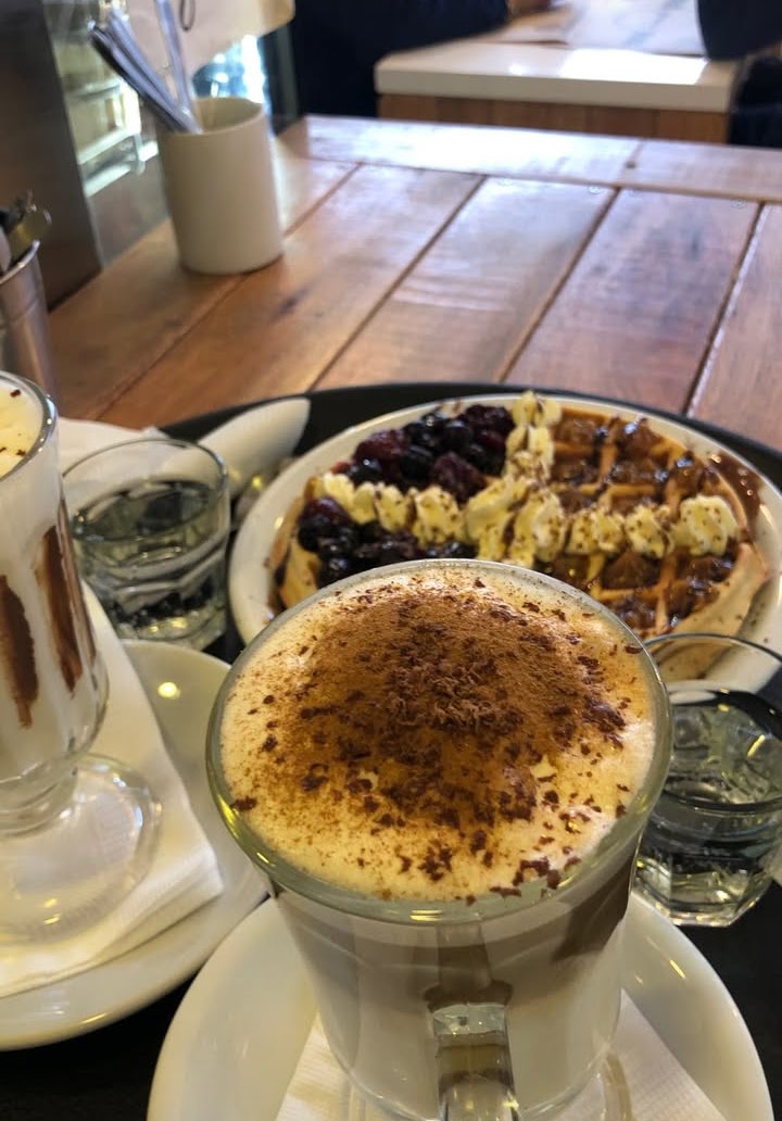 Cafetería & waffles